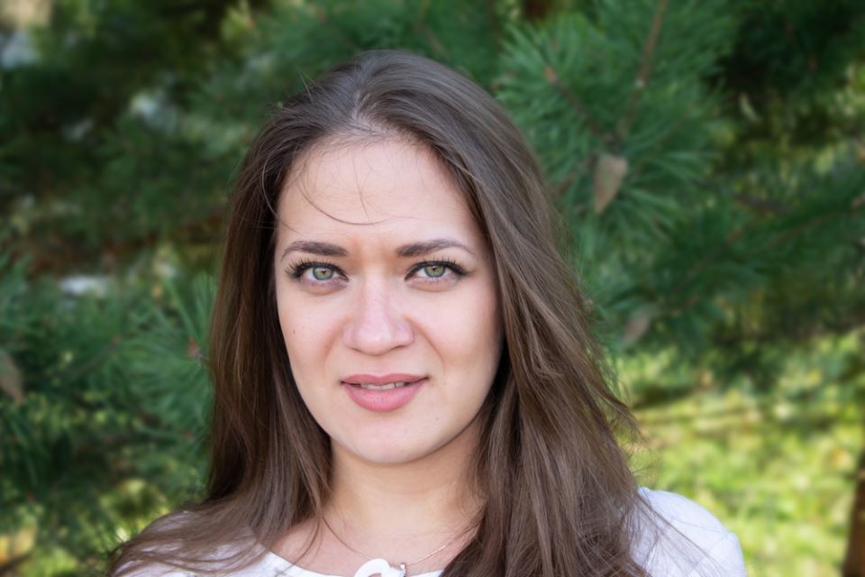 “Ja sam ta ljubavnica, bili smo u krevetu kad mu je stigla poruka od žene: Nakon što sam je pročitala, uvukla sam se u još veći pakao iz kog ne mogu da izađem” - featured image