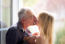 Kolika razlika u godinama je dobra, a koliko loša između partnera? Psiholog izjavom rešio nedoumicu Kolika razlika u godinama je dobra, a koliko loša između partnera? Psiholog izjavom rešio nedoumicu - featured image