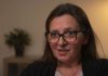 Jadranka je nakon smrti roditelja nasledila 2 saksije, a njen brat 3 kuće i 2 placa: Ali tek nakon ovih reči shvatila je surovu istinu koja joj je slomila srce Jadranka je nakon smrti roditelja nasledila 2 saksije, a njen brat 3 kuće i 2 placa: Ali tek nakon ovih reči shvatila je surovu istinu koja joj je slomila srce - featured image