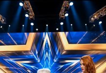 80-godišnjakinja došla je na talent show i tražila dozvolu da izvede svoju omiljenu pjesmu, ali su joj se voditeljica i sudije počeli smijati i pokušali je istjerati sa pozornice. Samo nekoliko minuta kasnije, međutim, desilo se nešto neočekivano… 😱🎤 80-godišnjakinja došla je na talent show i tražila dozvolu da izvede svoju omiljenu pjesmu, ali su joj se voditeljica i sudije počeli smijati i pokušali je istjerati sa pozornice. Samo nekoliko minuta kasnije, međutim, desilo se nešto neočekivano… 😱🎤 - featured image