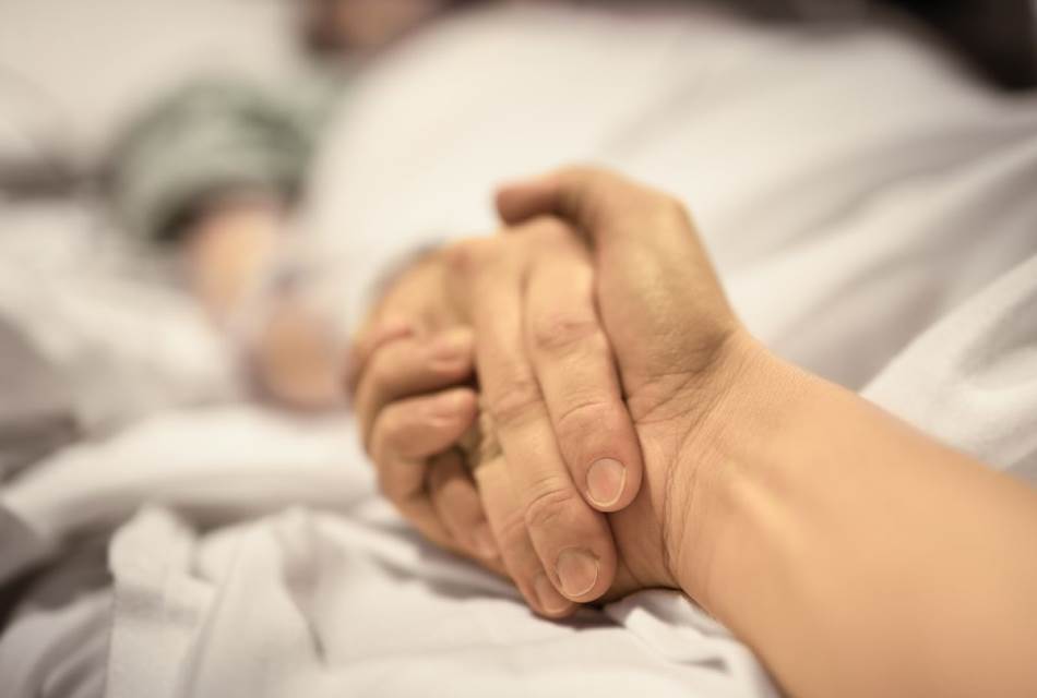 Kada Vam umre član porordice , nikada ne čuvajte ove 4 stvari koje su mu pripadale - featured image