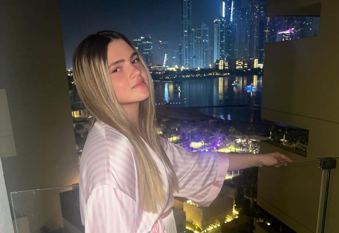 Ne skrivaju više ljubav Nika otkrila s kim je u vezi!Uplovila u vezu s duplo starijim!!! Duško i Jelena poludili kad su otkrili ko je u pitanju, a vi ćete se šokirat ka vidite ko je u pitanju!! - featured image