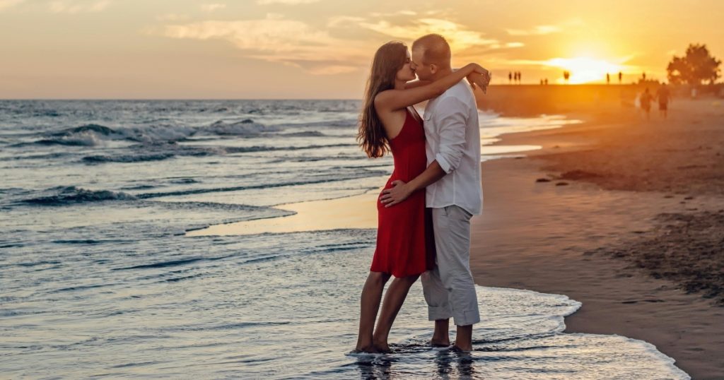 Partner koji vam radi ovih 6 stvari ne voli vas, već vas koristi (br. 4 je nešto najokrutnije) - featured image