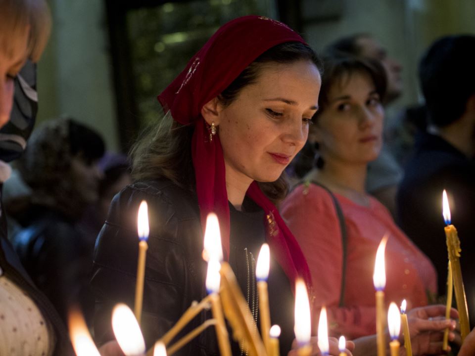 3 najveća greha koja nijedan hrišćanin ne treba sebi da dopusti: Skupo se plaćaju - featured image 3 najveća greha koja nijedan hrišćanin ne treba sebi da dopusti: Skupo se plaćaju - featured image